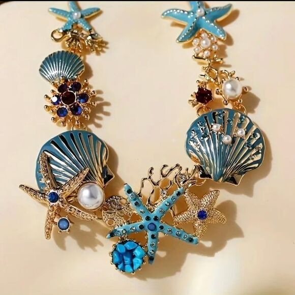Beach Turquoise Starfish Rhinestone Pearl Mermaid Seashell Necklace - Picture 2 of 3